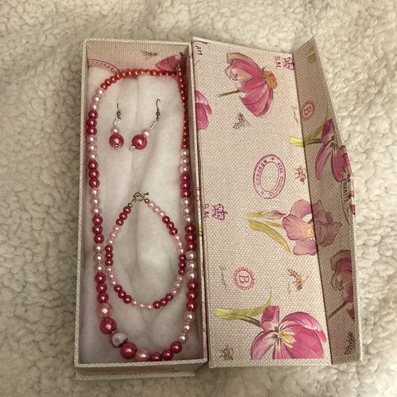 Pink pearl jewelry set - Picture 5 of 5